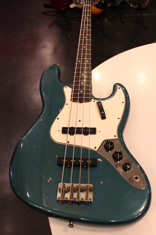 Fender 1965y[Jazz Bass[“Lake Placid Blue” | GUITAR TRADERS TOKYO