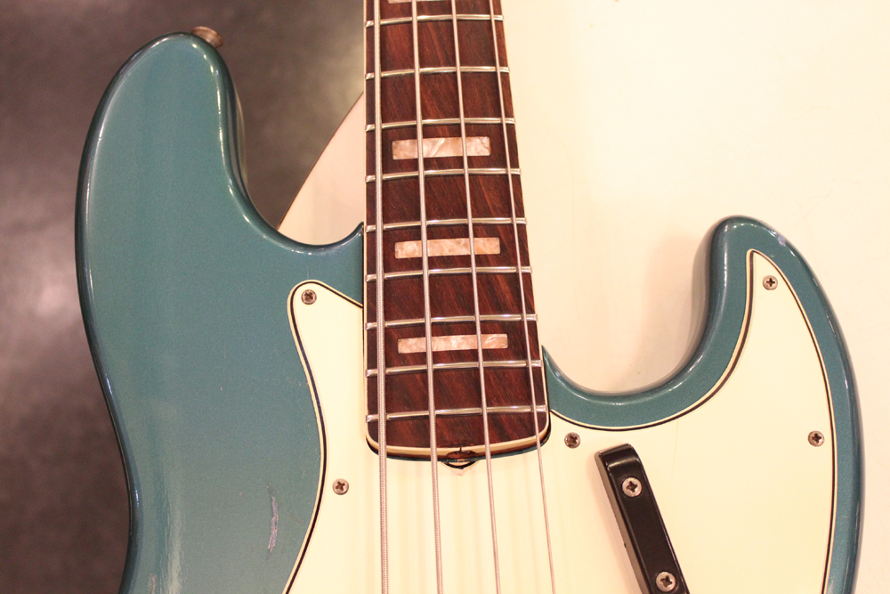 Fender 1966y[Jazz Bass[“Lake Placid Blue” | GUITAR TRADERS TOKYO