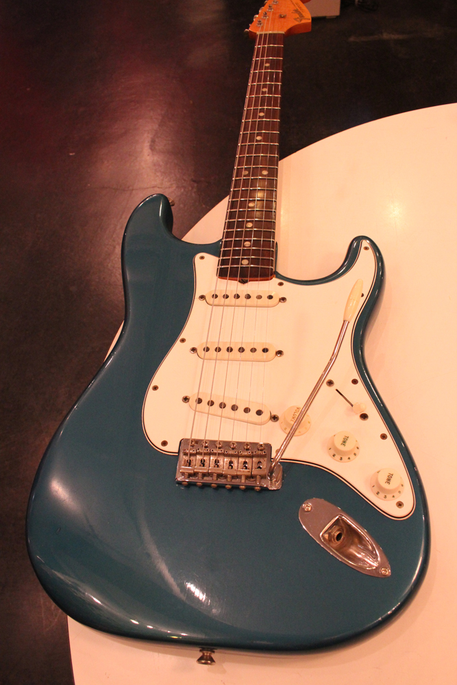 Fender 1966y[Stratocaster[“Original Lake Placid Blue” | GUITAR TRADERS TOKYO