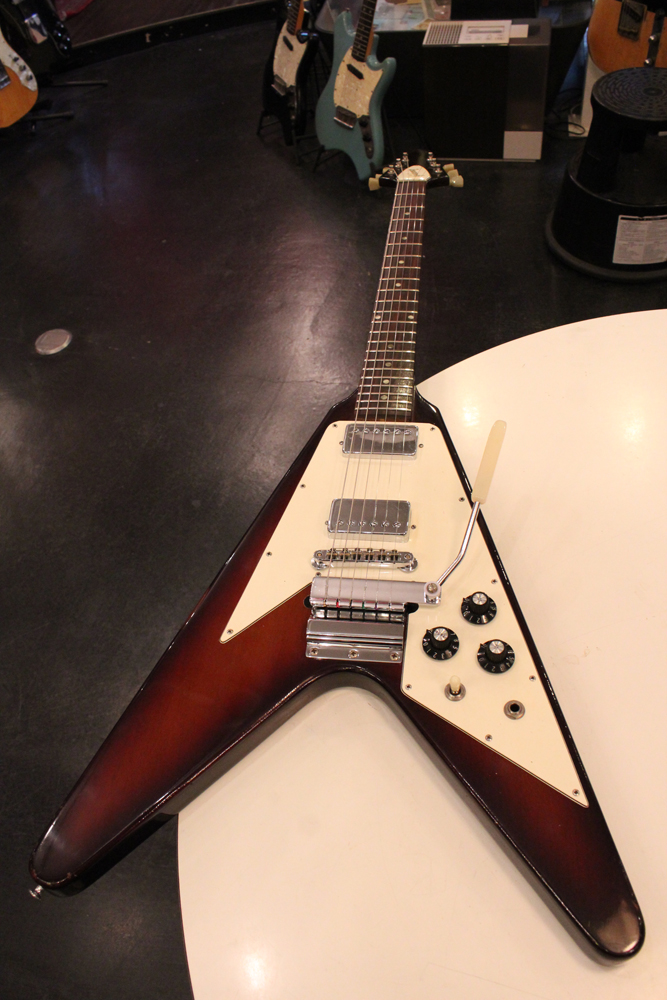 Gibson 1967y[Flying V[“Excellent Clean Condition” | GUITAR TRADERS