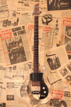 1970-Ampeg-Lucite-Bass2